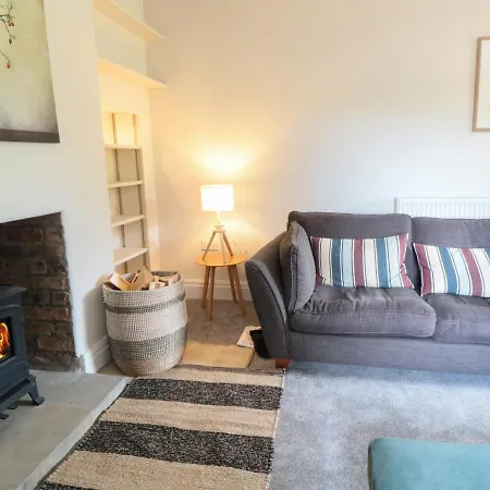 High Mill Cottage بيت للعطل Ganton